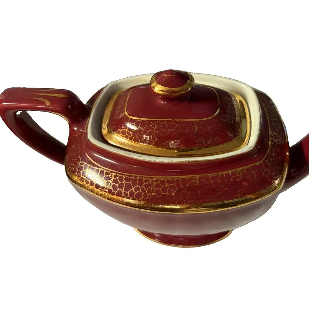 Vintage Hall China 0113 Hollywood Teapot Burgundy Gold Crackle 6 Cup USA